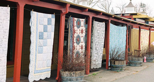 hanging quilts